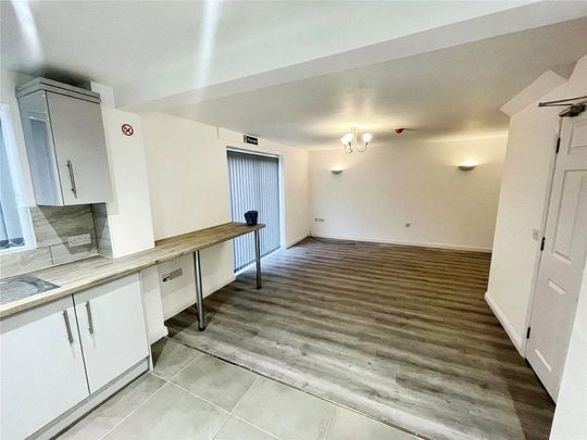 1 bedroom in a house share to rent - Photo 1