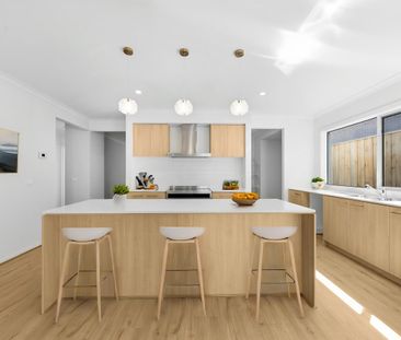 🏡 Brand New Living in the Heart of Officer! ✨ - Photo 4