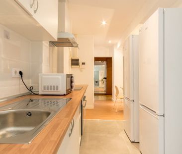 Beautiful and luminous room in Madrid - Photo 2