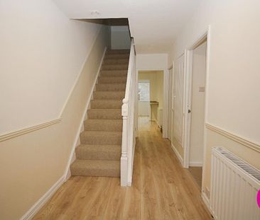 3 bedroom terraced house to rent - Photo 2