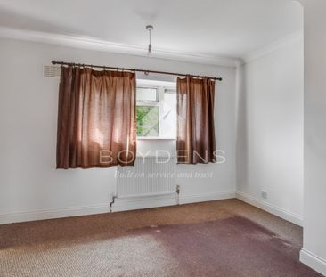 Bardfield Road, Colchester - Photo 2