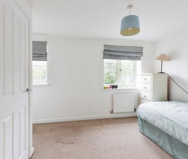 4 bedroom detached house to rent - Photo 3