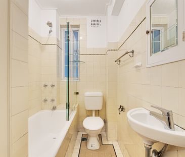 17/16 Macleay Street, Potts Point NSW 2011 - Studio For Rent | Domain - Photo 2