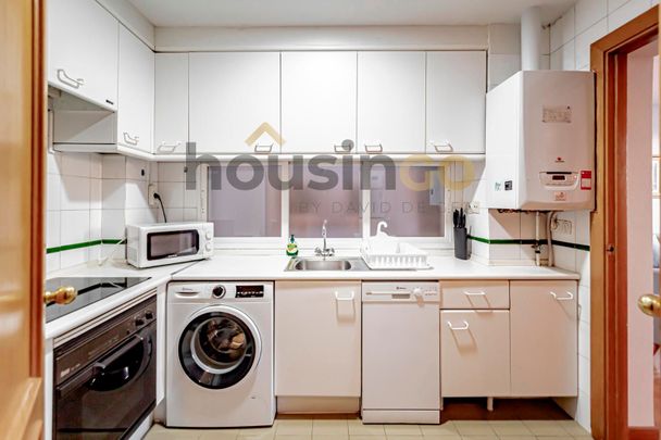 2 bedroom apartment in Ayala Street - Photo 1