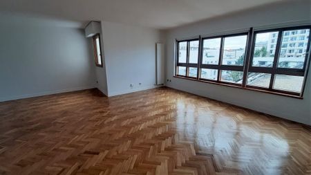 location Appartement F6 DE 125.6m² À BOULOGNE - Photo 4