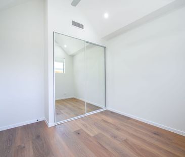 Gorgeous Brand New Villa Style Granny Flat! - Photo 2