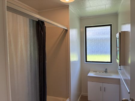 Lovely Family Home - Photo 2