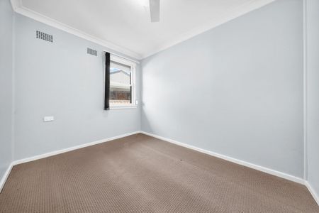 20 Lucena Crescent, Lethbridge Park, NSW 2770 - Photo 5