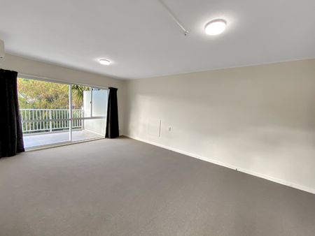 Riverside Gardens Apartment - Photo 5