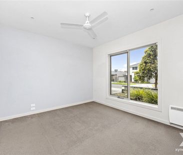 Four-Bedroom Comfort Close to Parks and Schools - Photo 5