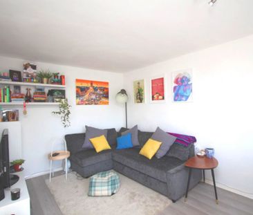 One Bedroom Flat to Let – Surbiton (St. Mark’s Hill, KT6) - Photo 2