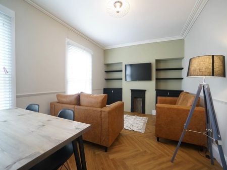 29 Holyhead Road - Photo 2