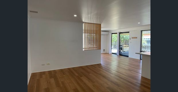 Stunning and Contemporary Home - Photo 1