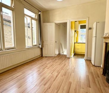 3 bedroom maisonette - Photo 4