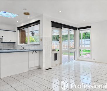 Spacious Family Home in Brentwood Secondary College & Mount View Primary School Zones - Photo 2