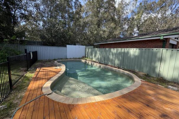 3 BEDROOM HOME WITH IN-GROUND POOL!!! - Photo 1