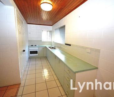 3/38 Park Street PIMLICO QLD 4812 - Photo 2