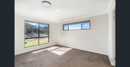 A Peaceful Country-Style Setting with Contemporary Family Appeal. - Photo 4