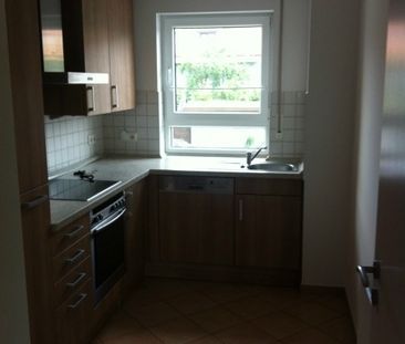 Ruhige und schöne 3 - Zim. Whg. mit großem Balkon, Keller, TG, barr... - Foto 1