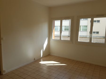 Location Appartement 2 Pièces 41 m² - Photo 2