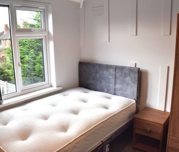 5 bedroom semi-detached house to rent - Photo 3