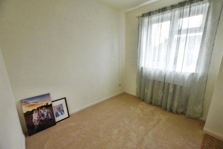 2 bedroom link detached house to rent - Photo 3