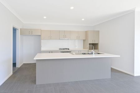 Three Bedroom Townhouse In Tahmoor - Photo 5