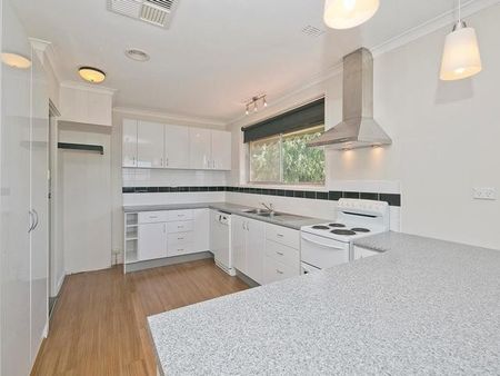 14 Parkhill Street, Pearce ACT 2607 - House For Rent | Domain - Photo 2