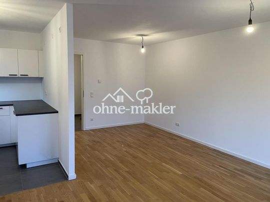 140qm Neubau-Doppelhaushälfte mit 6 Zimmern inkl. EBK, Parkett, elek. Rollläden, Zaun, 2 Pkw-Plätze - Foto 1