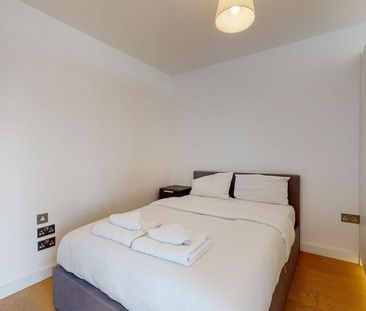 Studio to rent - Photo 5