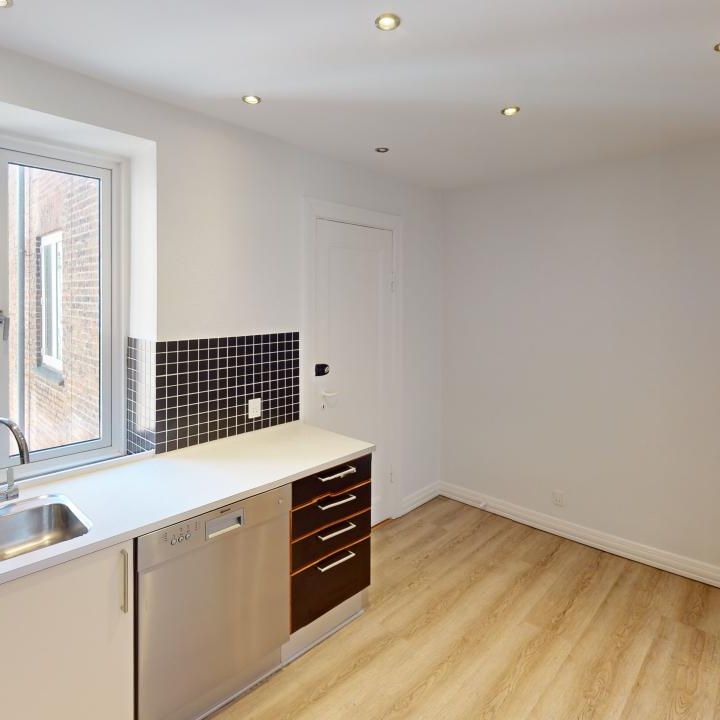 Delevenlig og renoveret lejlighed i centrum af Aalborg. - Photo 1