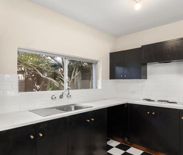 Cosy Claremont Townhouse For Lease! - Photo 5