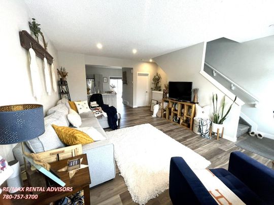 #18 1051 Graydon Hill Boulevard Southwest - Photo 1