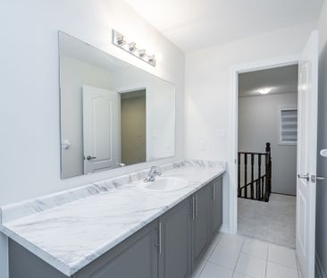 For Lease - 26 Huntsworth Avenue, Thorold, Ontario - Photo 2