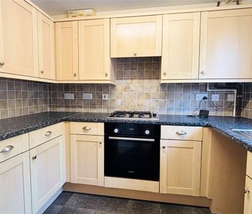 Cambrian Road, Tewkesbury, Gloucestershire, GL20 - Photo 2