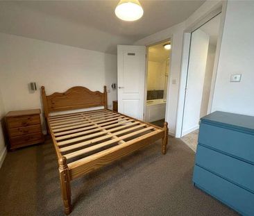 Lon Y Don, Trearddur Bay, Holyhead, Isle Of Anglesey, LL65 - Photo 6