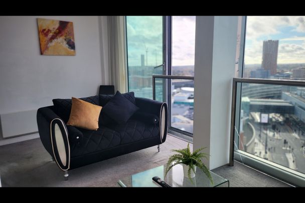 Studio Flat, The Rotunda, B2 - Photo 1