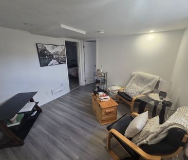 For Lease - 18 Ewing Street Unit# 3, Halton Hills, Ontario - Photo 3