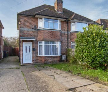 3 bedroom semi-detached house to rent - Photo 5