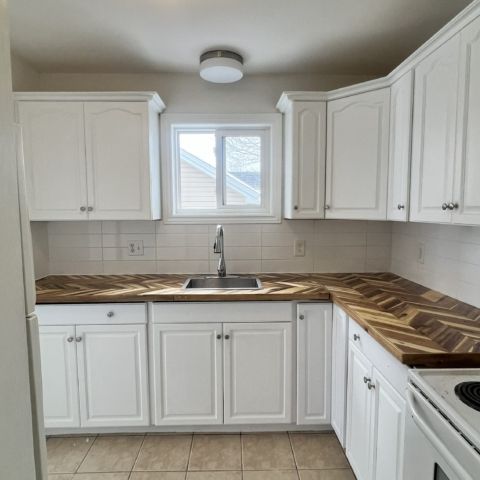 56B CHADWICK ST | 3 BR MAIN LEVEL UNIT | AVAILABLE NOW | $1995 - Photo 1