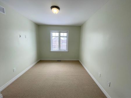 For Lease - 15 Madelon Drive, Barrhaven, Ontario - Photo 2