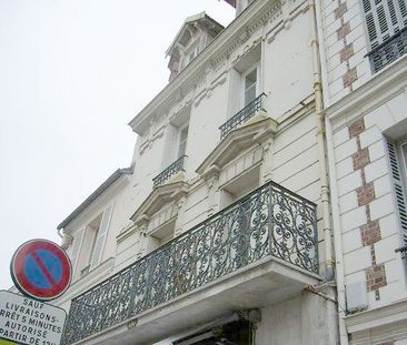 Location Appartement 1 pièce 26m² FONTAINEBLEAU 77300 - Photo 3