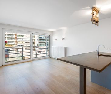 Ongemeubeld appartement met prachtig zeezicht, gelegen op het Licht... - Foto 6