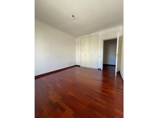 4 room luxury Apartment for rent in Parque dos Principes, Lisbon - Photo 1