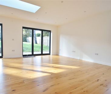 4 bedroom bungalow to rent - Photo 2