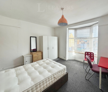 1 bedroom in a house share to rent - Photo 4
