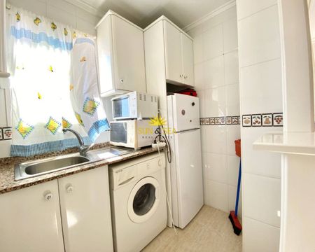 1 BEDROOM APARTMENT - TORREVIEJA - Photo 4