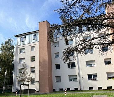 Praktisch geschnittene Wohnung in saniertem Wohnhaus mit Einbauküche - Photo 1