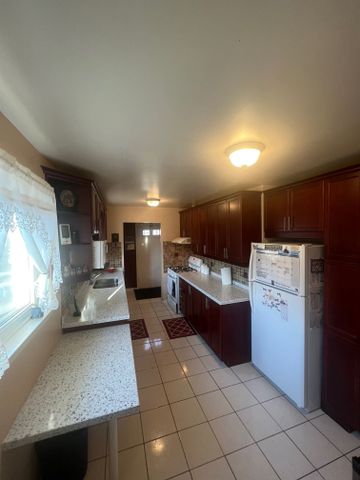 For Lease - 6 O'henry Grove Unit# Upper, Toronto, Ontario - Photo 2