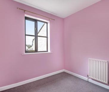 2 bedroom end of terrace house to rent - Photo 6